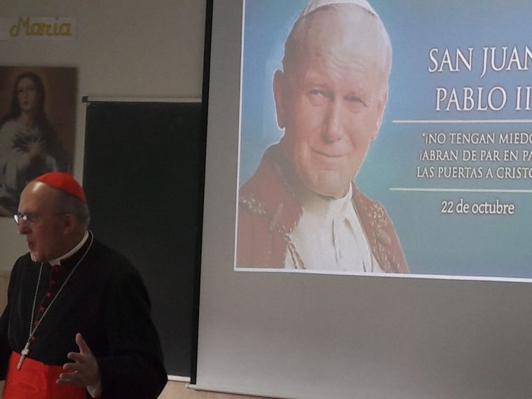 EN-AULA-CON-JPII-1